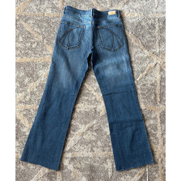 DKNY jeans Times Square Flare cut off regular wash women's size 30 - Picture 9 of 10